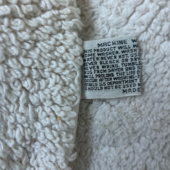 Plush Off White Textured Rug - Picture 5 of 5